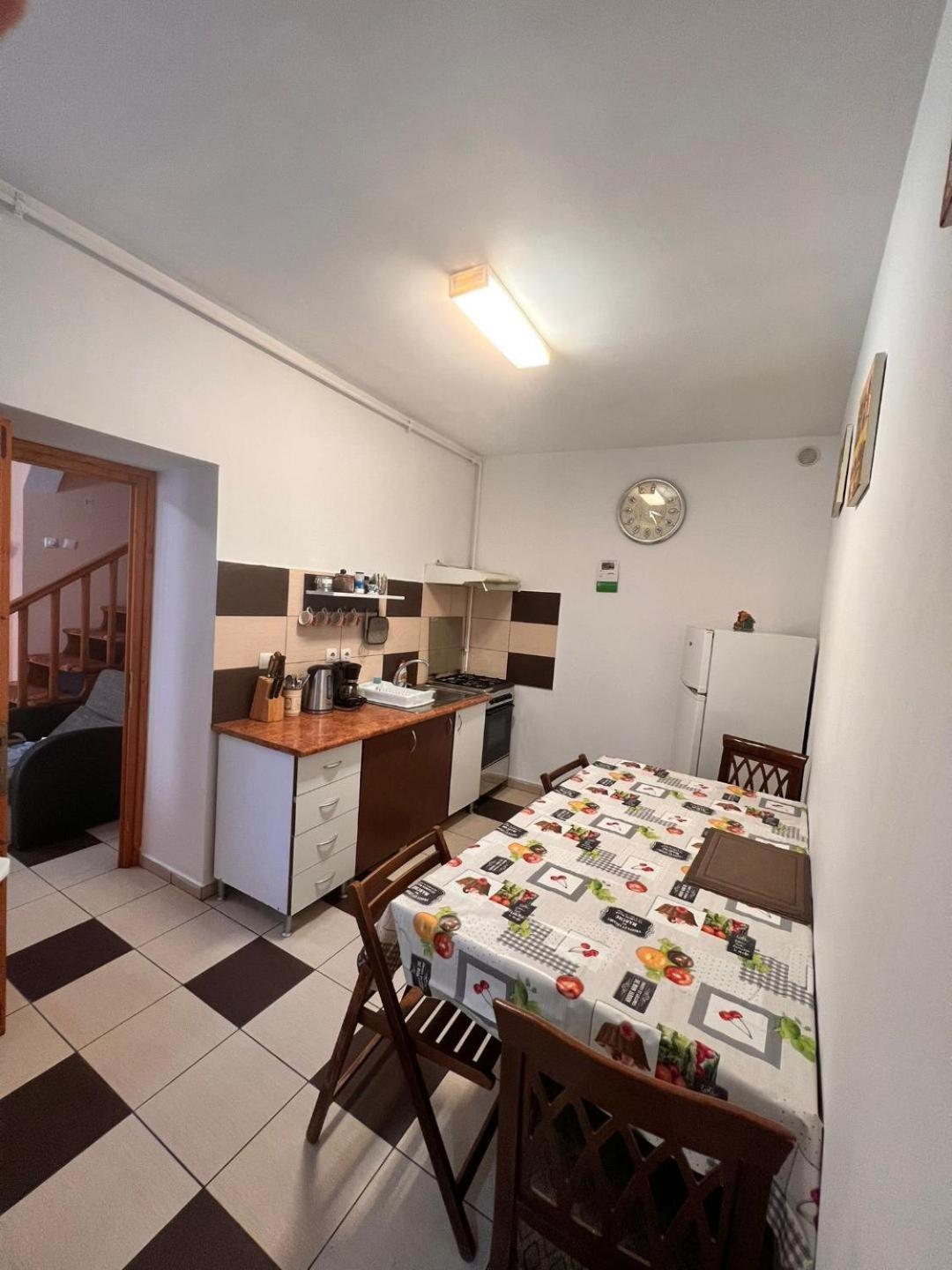 Apartament Simon Braşov Esterno foto